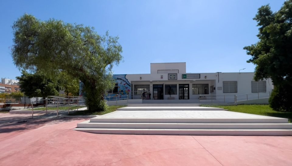 nuevo-acceso-del-colegio-poetas-andaluces-de-montequinto vuelta al cole