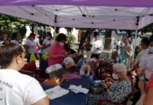 Encuentro de artesanía local en Montequinto encuentro de artesanía