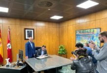 El ministro de Asuntos Exteriores visitó el Ayuntamiento ministro