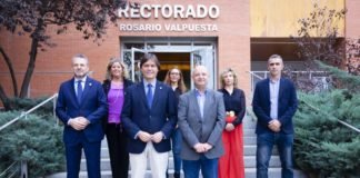 Acuerdo para fortalecer el Aula Abierta de Mayores en Dos Hermanas acuerdo