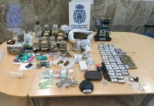 Una asociación de fumadores de cannabis, punto de venta de drogas asociación de fumadores