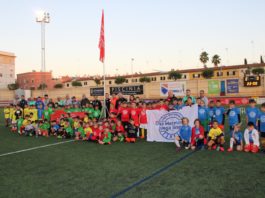 300 juguetes se recaudan en la jornada Fútbol Solidario 300 juguetes