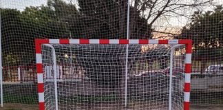 El IES María Galiana estrena nuevas porterías para sus pistas IES María Galiana