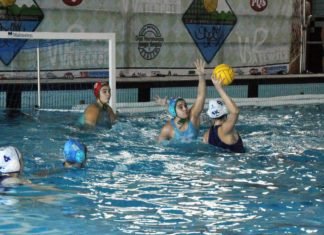 Sexto triunfo para las chicas del Waterpolo Dos Hermanas sexto triunfo