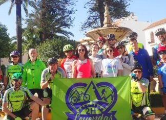 Representación nazarena en el Día Metropolitano de la Bici representación nazarena