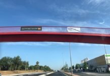 Adelante Andalucía denuncia el robo de sus pancartas adelante andalucía