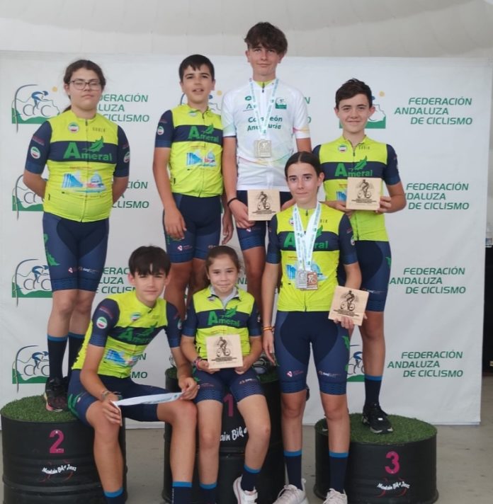 cuatro podios
