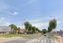 Un fallecido y seis heridos al chocar un coche con un árbol una persona ha fallecido