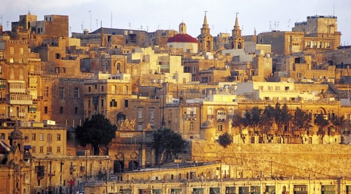 Estudiar inglés en Malta es una opción llena de ventajas La Valeta capital de un destino ideal para estudiar inglés en Malta