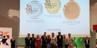 Medallas para al CPIFP El Arenal en la Andalucía Skills 2023 medallas
