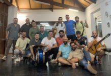 La comparsa de Dos Hermanas vuelve al Falla comparsa de dos hermanas