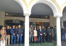 Concentración por los guardias civiles fallecidos en Barbate concentración