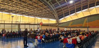 La XVI Fiesta del Ajedrez congrega a 600 escolares nazarenos xvi fiesta del ajedrez