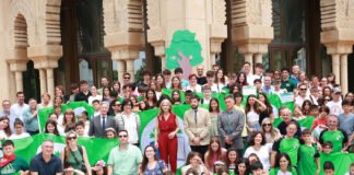 Bandera verde para el Colegio San Alberto Magno bandera verde
