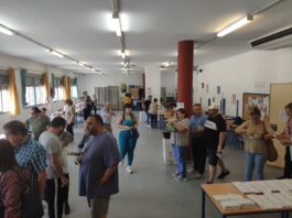 Cruz Roja y Protección Civil facilitan el voto a mayores y movilidad reducida cruz roja