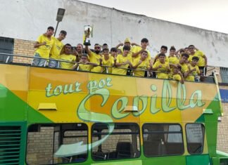 El infantil B de la PD Rociera se subió al autobús del ascenso infantil B