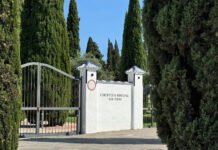 Recogida de muestras de ADN para identificar los restos de la fosa común recogida de muestras de ADN