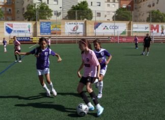 Unas 500 personas en el primer torneo de fútbol femenino unas 500 personas