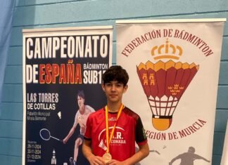 Luis Domínguez gana el bronce en el nacional de Badminton Sub 15 luis domínguez