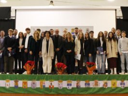 dos alumnas nazarenas