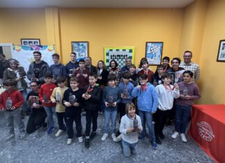 Entrega de trofeos del XXVII Torneo Navideño de Ajedrez entrega de trofeos