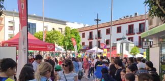 El Mercado de Emprendimiento Escolar llenó de vida el centro mercado de emprendimiento escolar