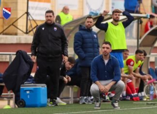 Nacho Molina seguirá entrenando al Dos Hermanas en 3ª RFEF nacho molina
