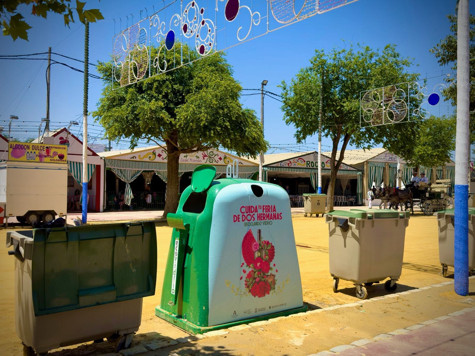 reciclaje de vidrio en la feria de dos hermanas 23 toneladas de vidrio
