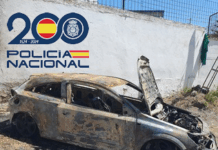 La Policía Nacional detiene a un individuo por calcinar dos vehículos