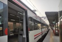 Renfe mejora el castillete de los ascensores de la estación de Dos Hermanas renfe