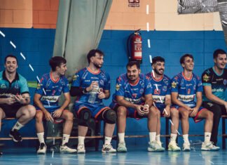 Dos puntos de oro para el División de Honor plata femenino dos puntos de oro