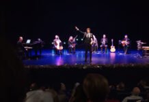 Manuel Lombo volvió a cantar a su pueblo por Navidad manuel lombo