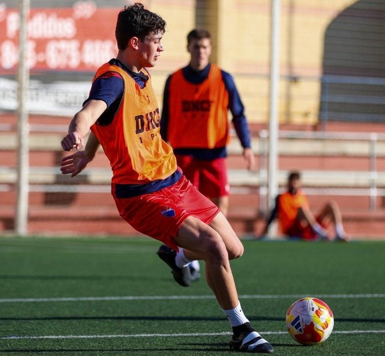 dos hermanas c.f. 1971 cierre del año