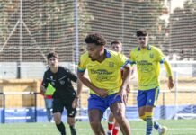 Tropiezo de los referentes y pleno en Segunda Andaluza tropiezo