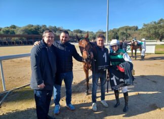 Tres victorias del entrenador argentino Óscar Anaya tres victorias