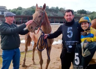 Triplete vencedor de Denisa Sikorova en el hipódromo triplete vencedor