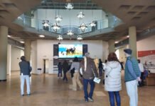 Nueva jornada de carreras de caballos en el hipódromo nueva jornada de carreras de caballos