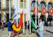 La Plaza de la Constitución se convierte en el «corazón» del 28F