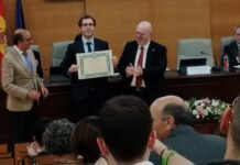 Manuel Alanís Carracedo premiado por su expediente en Matemáticas manuel alanís carracedo