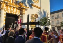 Dos Hermanas se rinde ante el Señor de los brazos abiertos de Montequinto