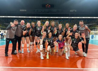 Tres puntazos del Fundación Cajasol Andalucía que se aúpa en la tabla tres puntazos