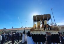 El Cautivo abraza a las Casas Baratas en un Domingo de Ramos de efemérides