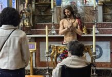 Un Ecce Homo de busto tallado por Ginés de Paula ecce homo