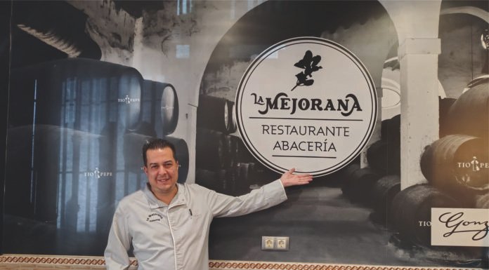 Sergio Sañudo, el hostelero de Dos Hermanas más joven con más años en el sector