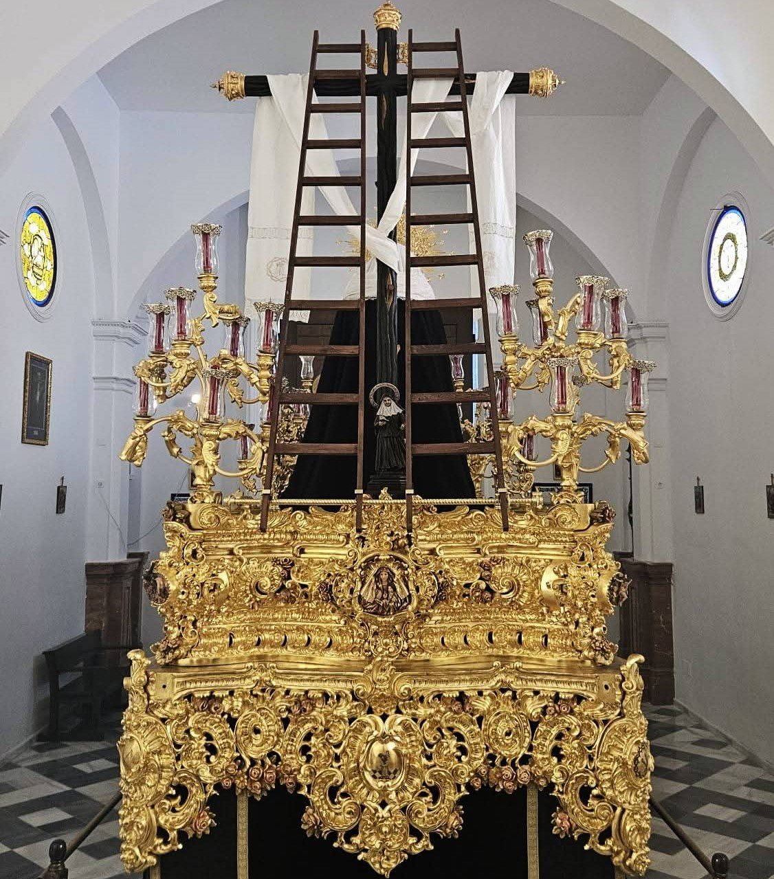 viernes santo amargura estrenos pariuelas, faldones y estructura escaleras (8) nuevas parihuelas