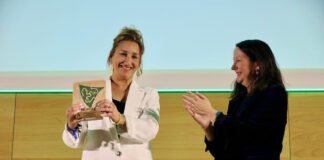 Chary Sánchez recibe el premio Andalucía+Social chary sánchez