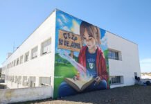 El CEIP 19 de Abril gana visibilidad con un mural gigante
