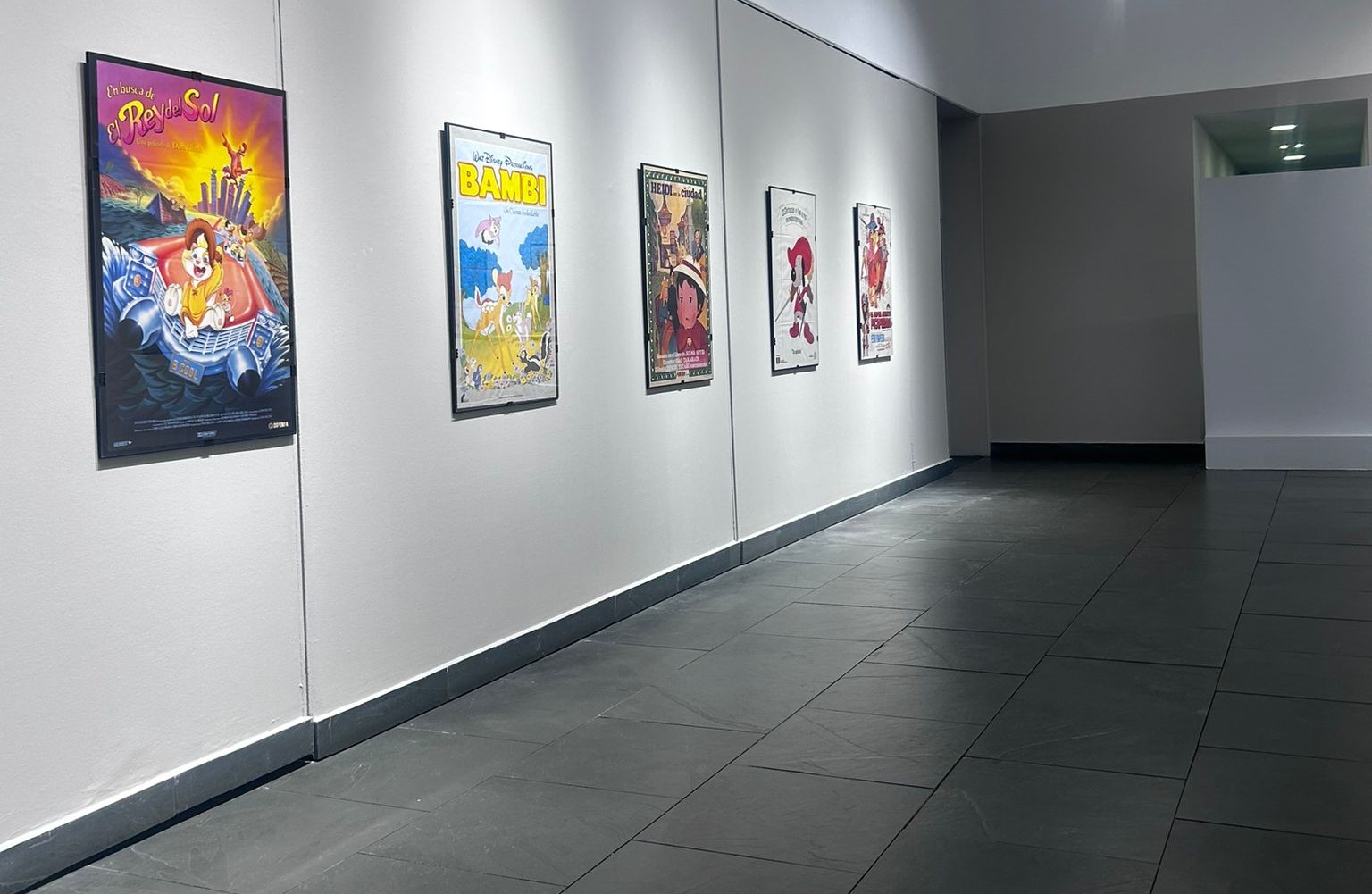 exposición carteles de cine infantil la almona cine infantil