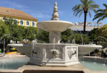 La fuente ornamental de Los Jardines recupera su esplendor fuente ornamental