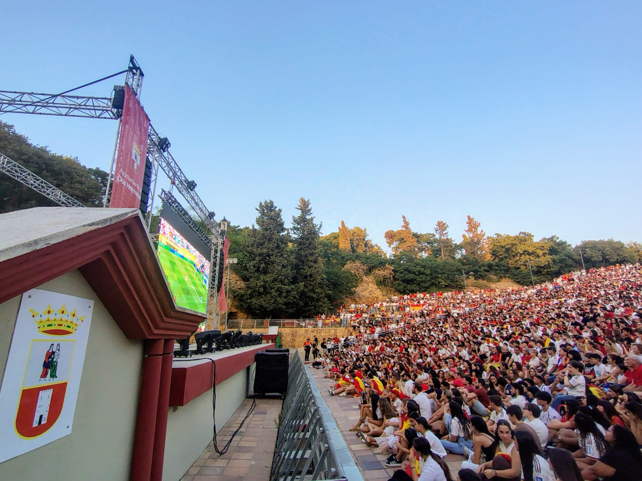 auditorio municipal final del mundial de fútbol y victoria de españa 4 sueño español